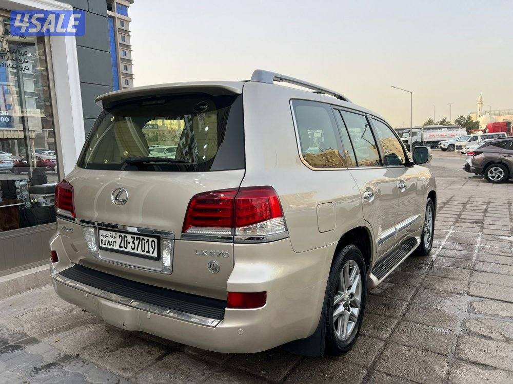 لكزس LX570 الدرجة الأولى/ الساير1