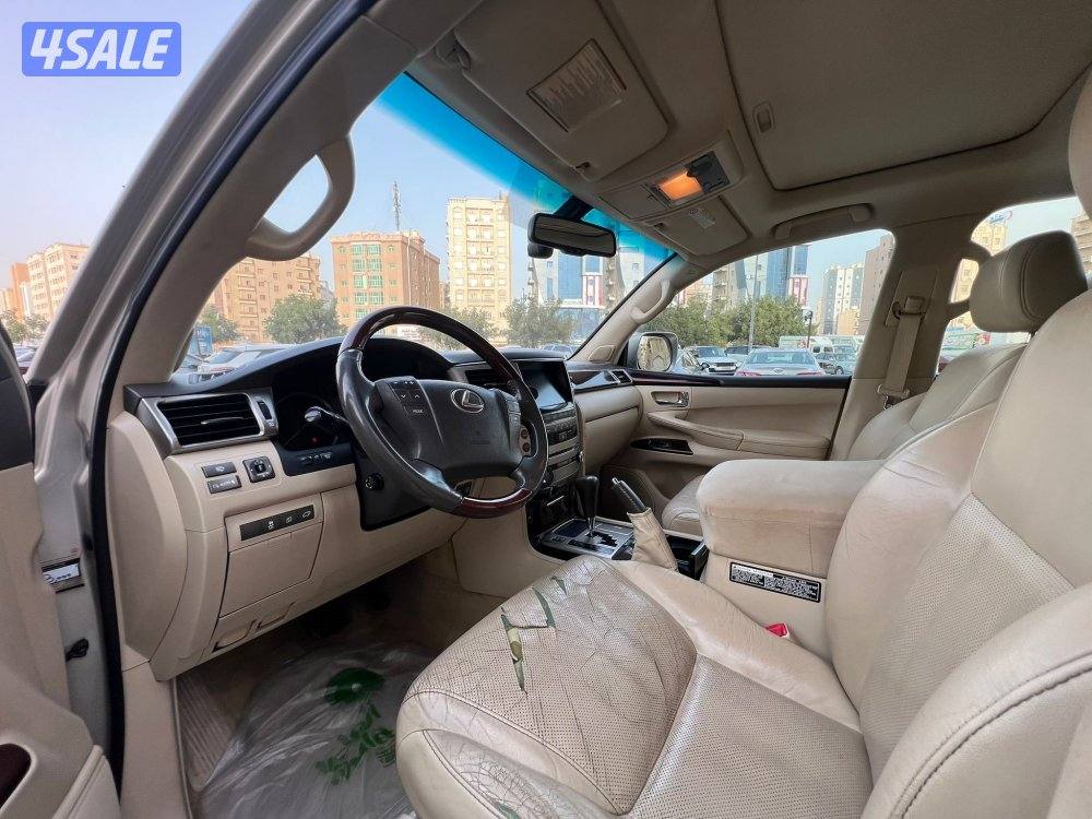 لكزس LX570 الدرجة الأولى/ الساير6