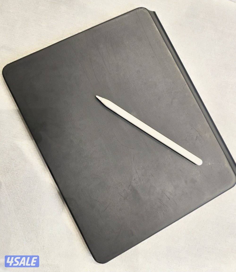 I Pad Pro 12.9-inch 4th Generation 512GB (only whatsapp please)2