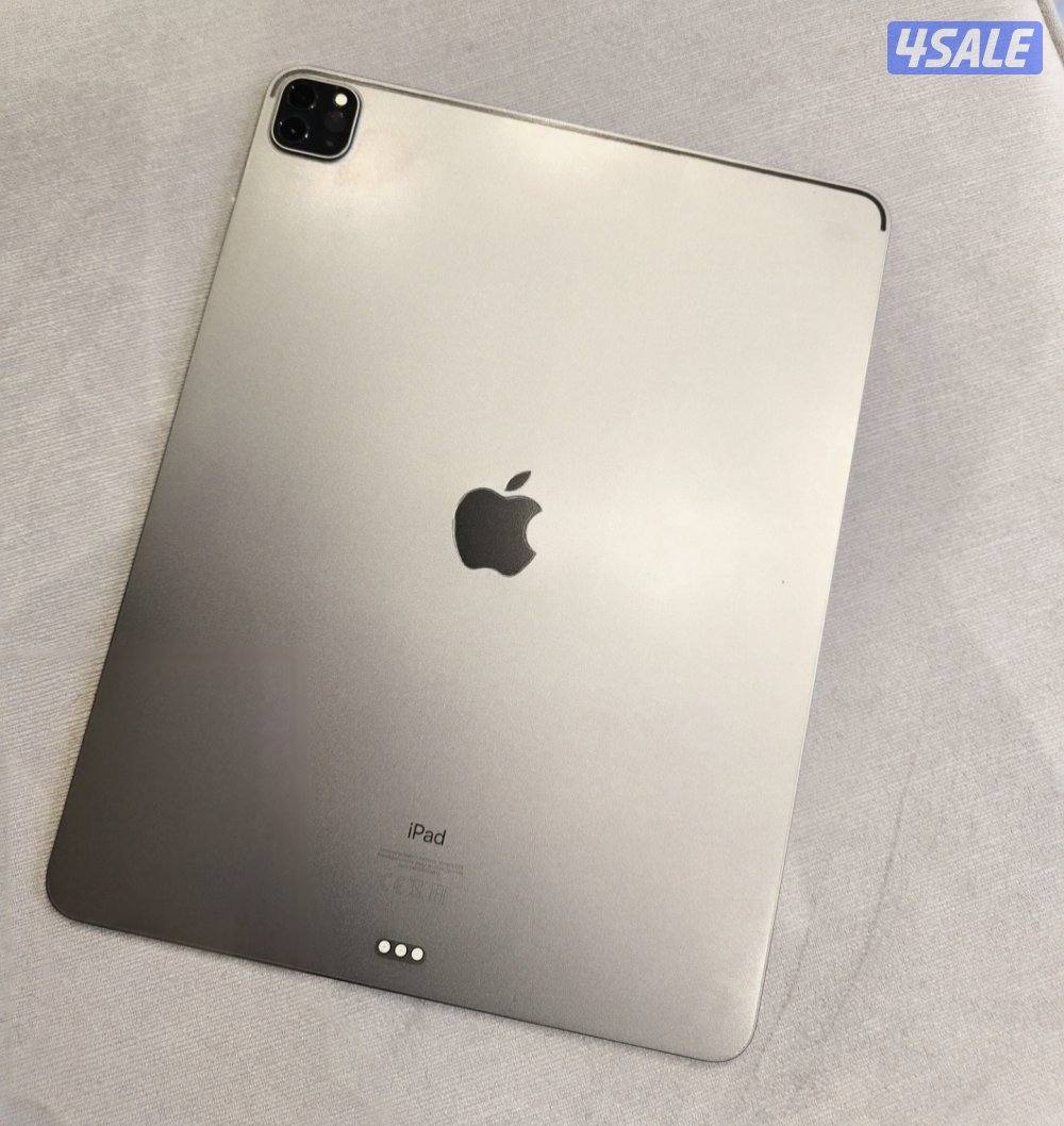 I Pad Pro 12.9-inch 4th Generation 512GB (only whatsapp please)7