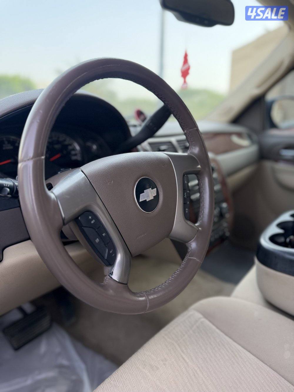 للبيع تاهو مديل 2013 LTشرط الفحص بالكامل السياره قمه بالنظافه6