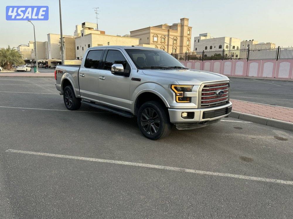 وانيت فورد لاريت سبورت0