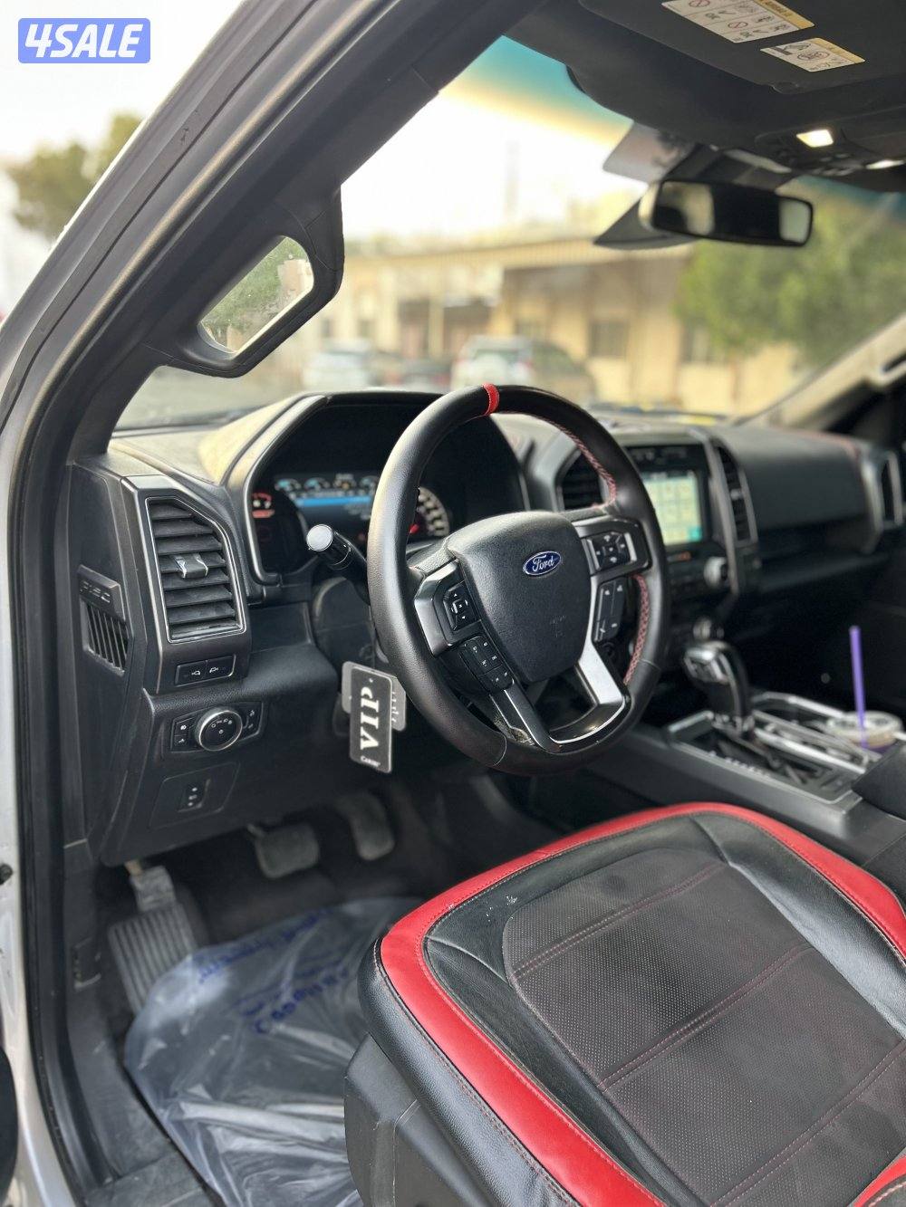 وانيت فورد لاريت سبورت4