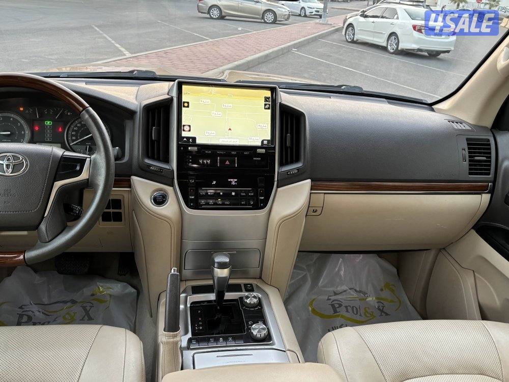 لاند كروزر ٢٠١٨7