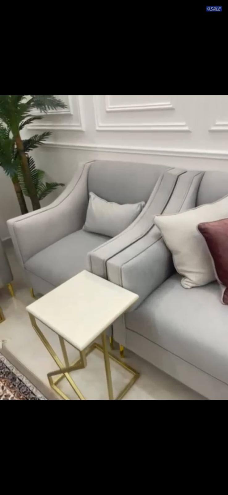 للبيع جلسة شبه جديده خمس قطع استخدام خفيف يصلح لصاله كبيرة4