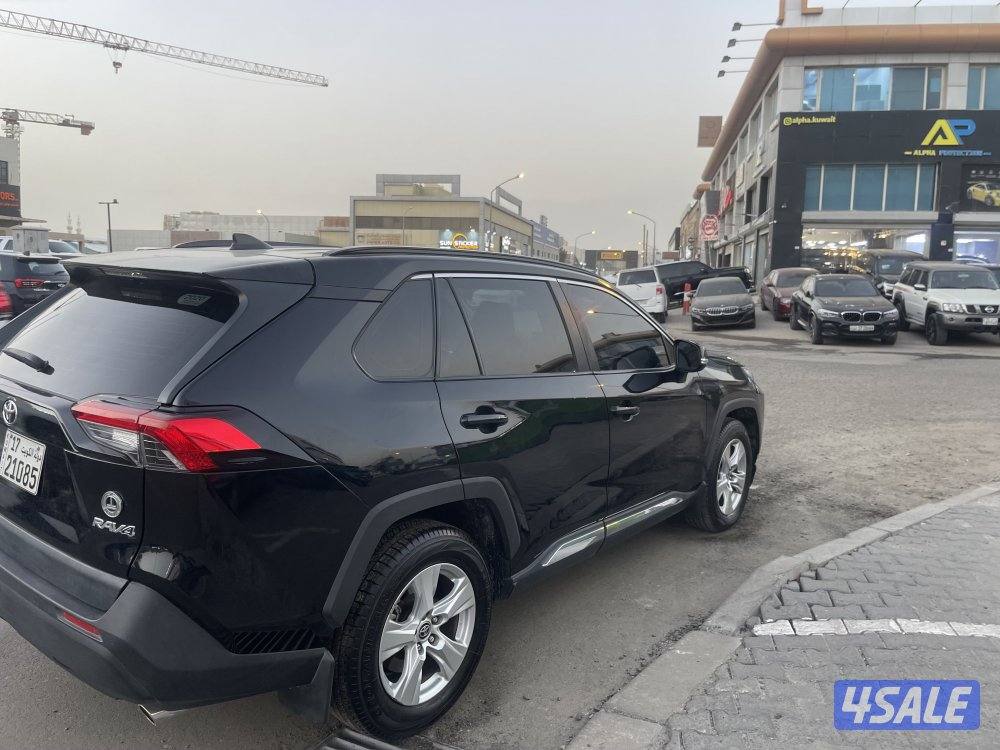 للبيع راف4 مديل٢٠٢٠. شرط الفحص قير مكينه شاصي بدي يوجد اصباغ متفرقه2