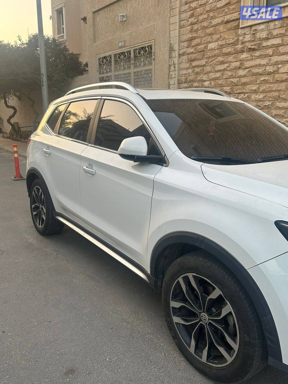 للبيع MG كامل المواصفات 3.0 وشرط الفحص5