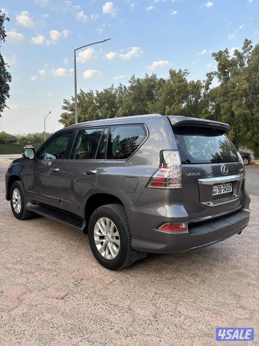 جيب لكزس موديل 20181