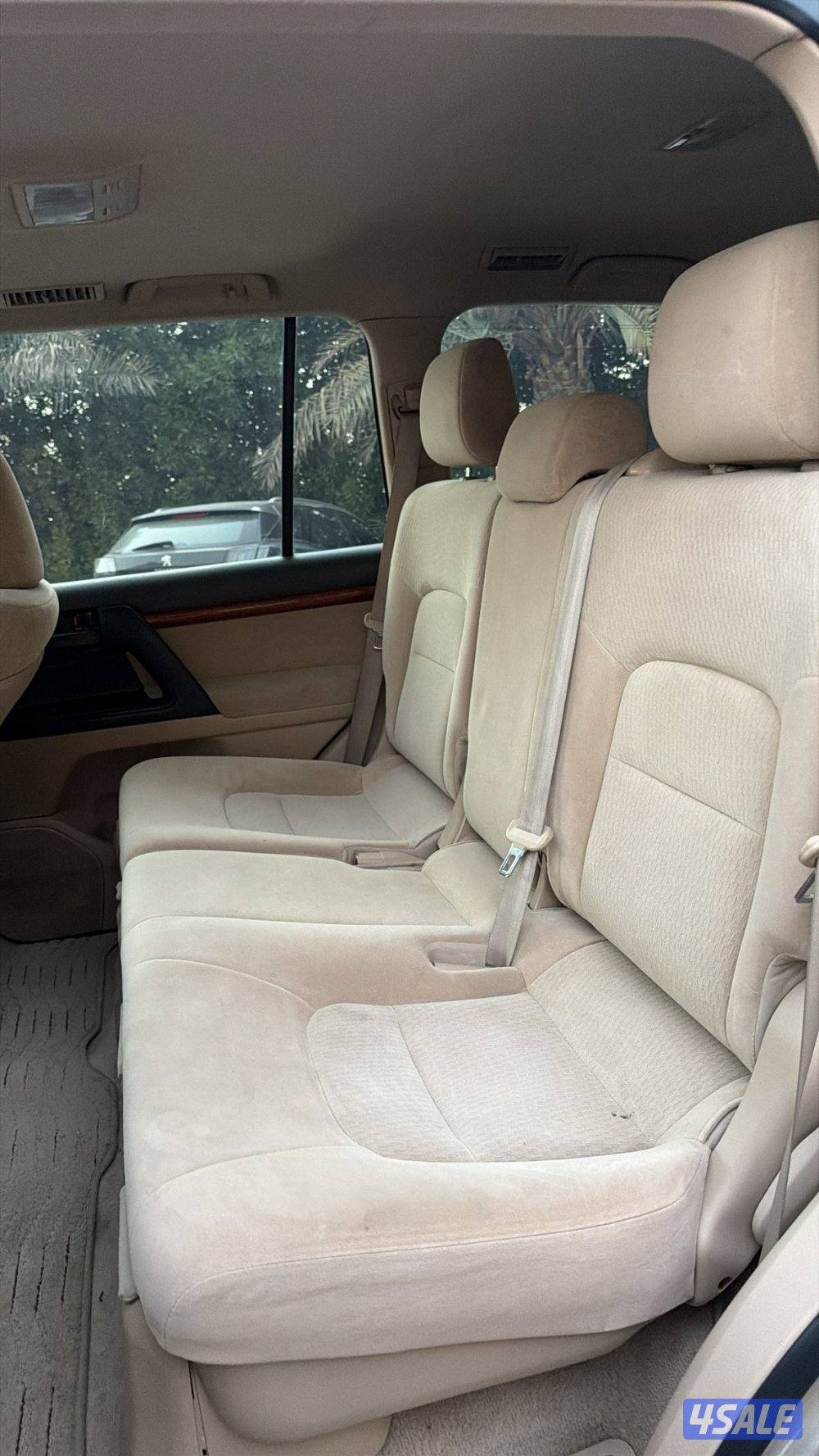 لبيع لاندكروزر GXR 2014 شرط الفحص صبغ الوكاله كامل الموصفات 8 سلندر3