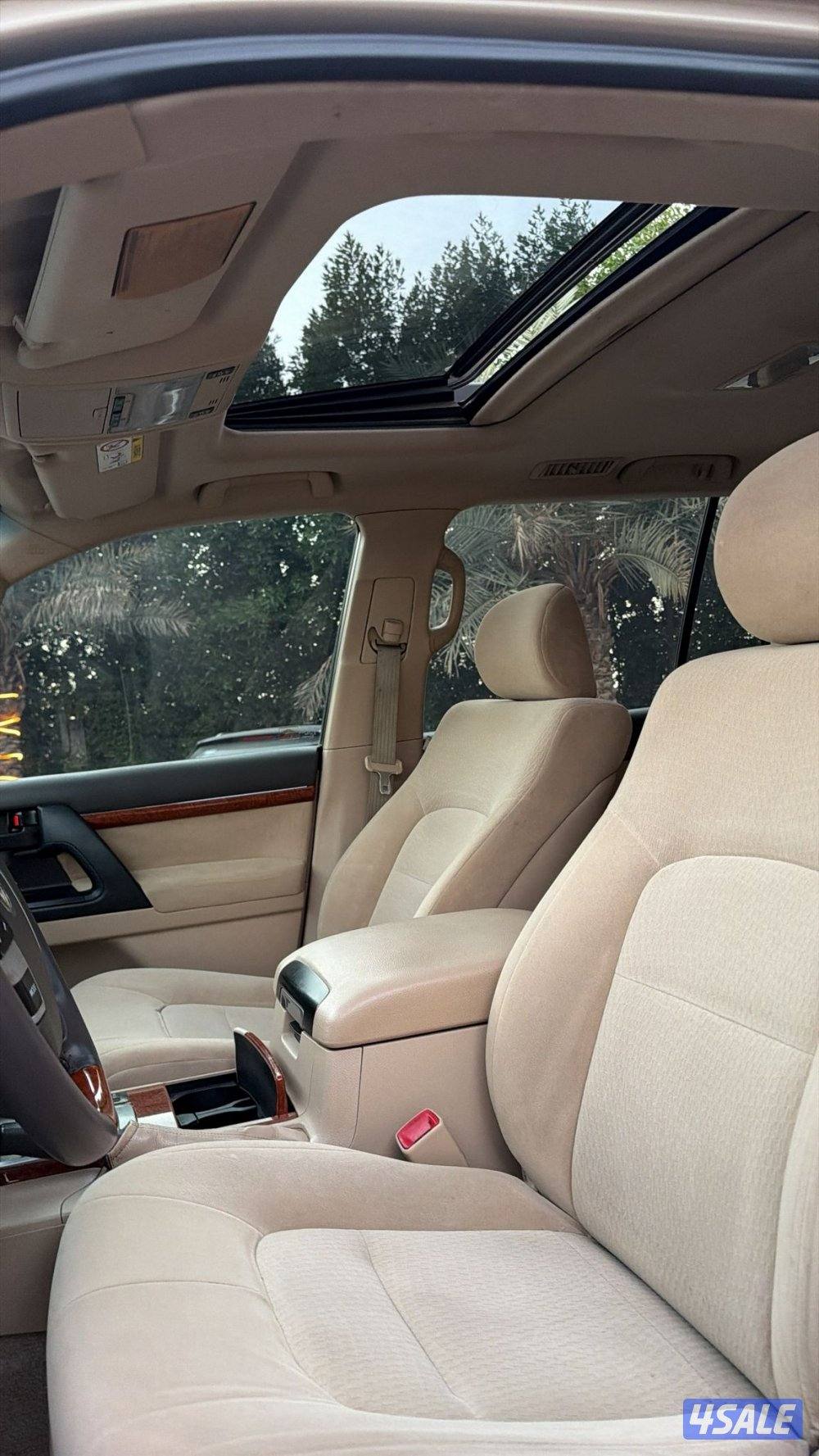 لبيع لاندكروزر GXR 2014 شرط الفحص صبغ الوكاله كامل الموصفات 8 سلندر6