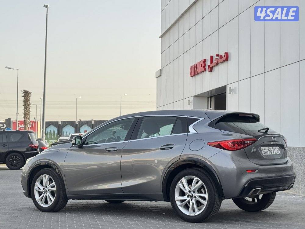 للبيع إنفينيتي Q30 موديل 20193