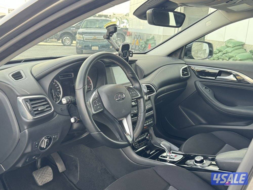 للبيع إنفينيتي Q30 موديل 20196