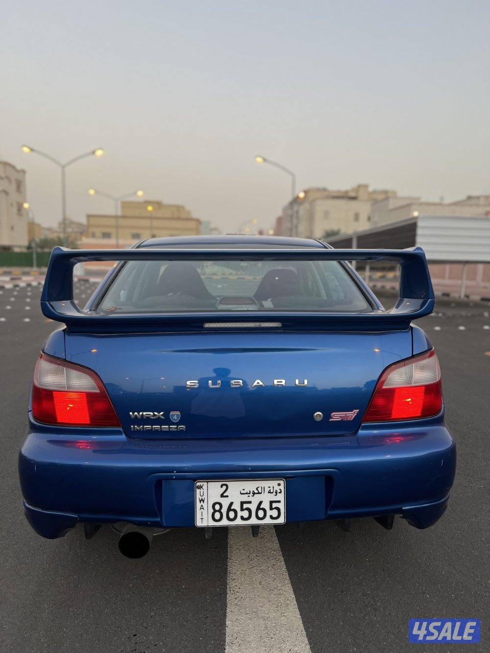 للبيع سوبارو WRX اصلية بدي كت STI1