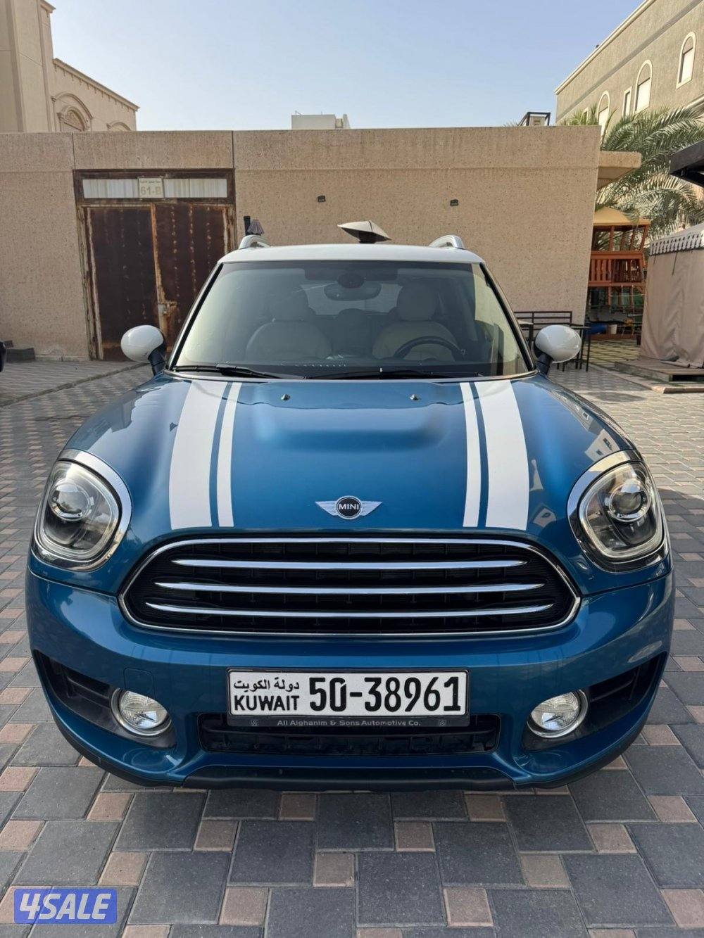 للبيع مني كوبر كنتري مان نظيفه مكفولة موديل ٢٠١٧1