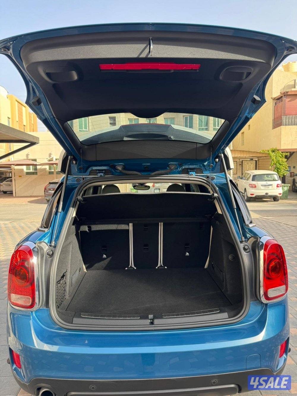 للبيع مني كوبر كنتري مان نظيفه مكفولة موديل ٢٠١٧6