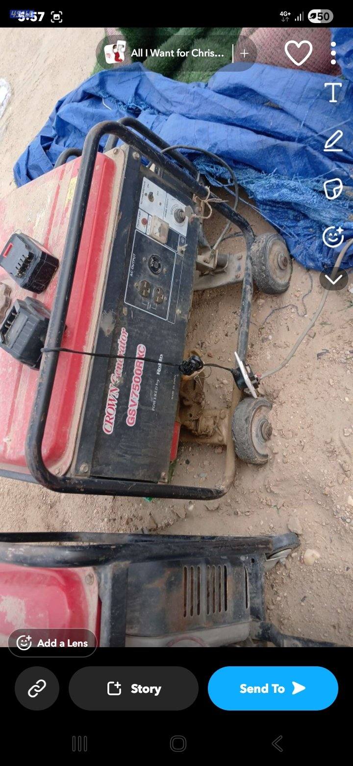 للبيع عربانه 2×4 عليها حمايه وحديدها قوي واغراض مخيم كامله1