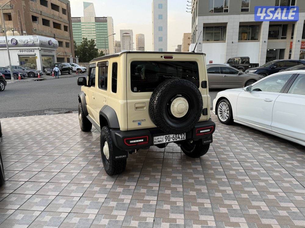 جيب سوزوكي جيمني 2026 عداد 600 كيلو فقط قير اتماتيك وكالة تحت الكفالة3