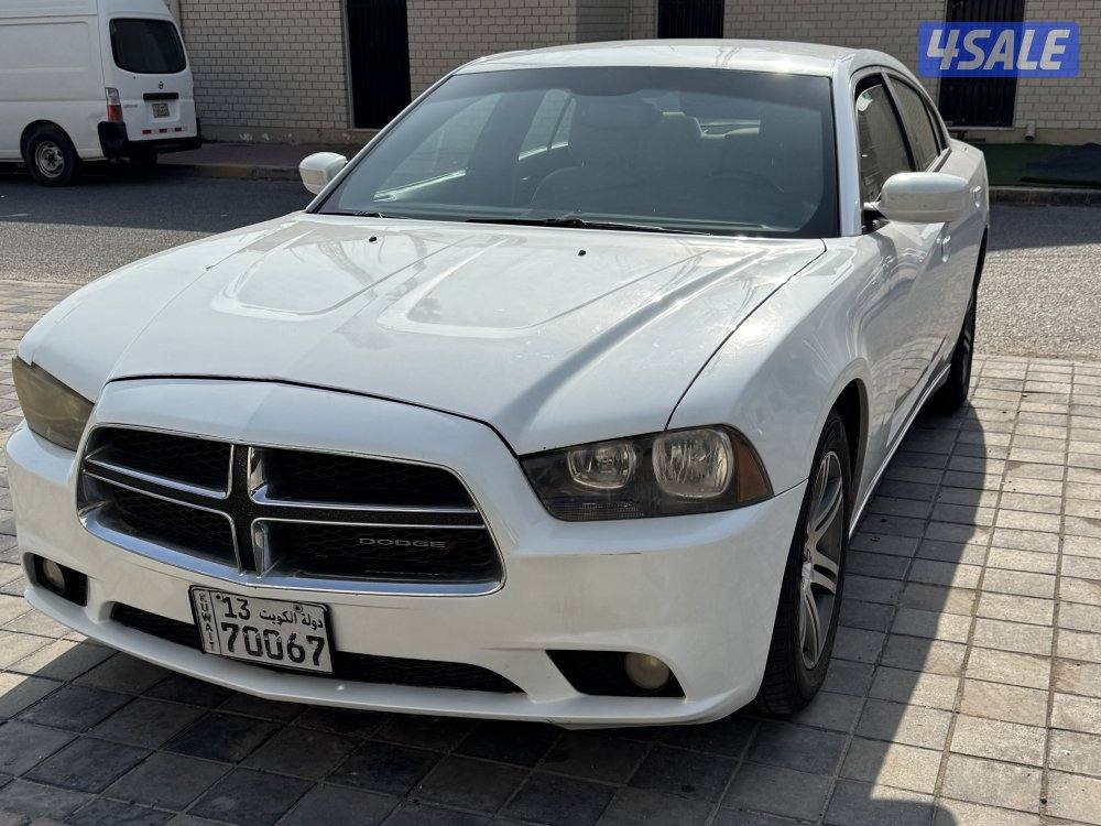 للبيع دوج شارجر 2014 6 سلندر0
