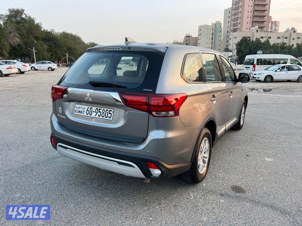 للبيع ميتسوبيشي اوتلاندر ٢٠٢٢ وارد الوكالة3