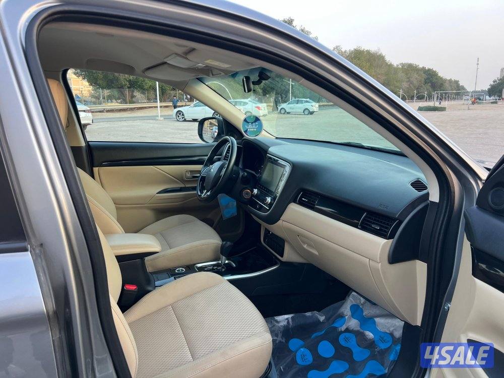 للبيع ميتسوبيشي اوتلاندر ٢٠٢٢ وارد الوكالة9