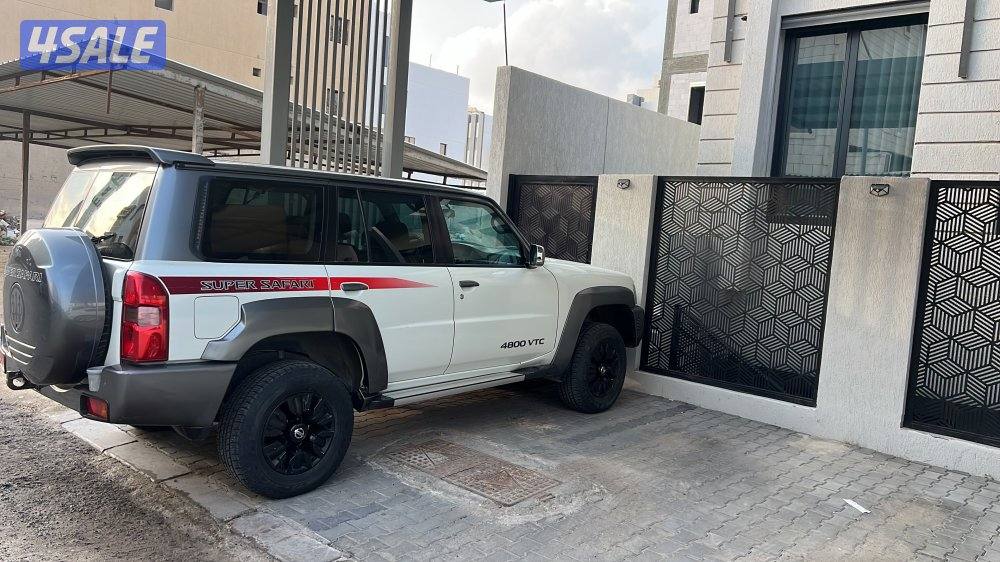 للبيع سبورسفاري مديل 2020 ممشى 138  شرط الفحص قير مكينه شاصي بدي تماتي3