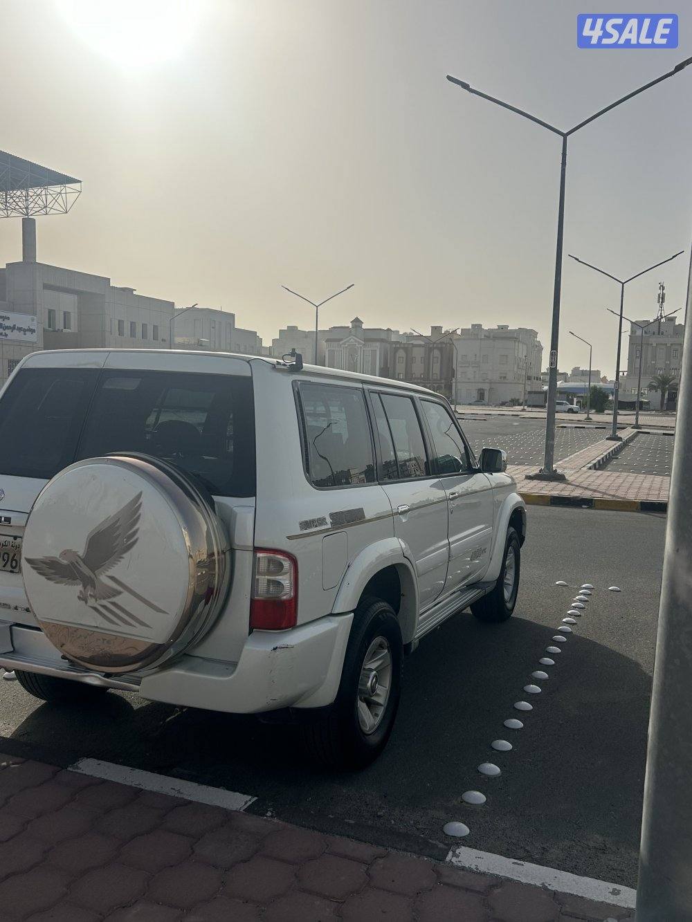 نيسان سوبر سفاري ٢٠٠٢1