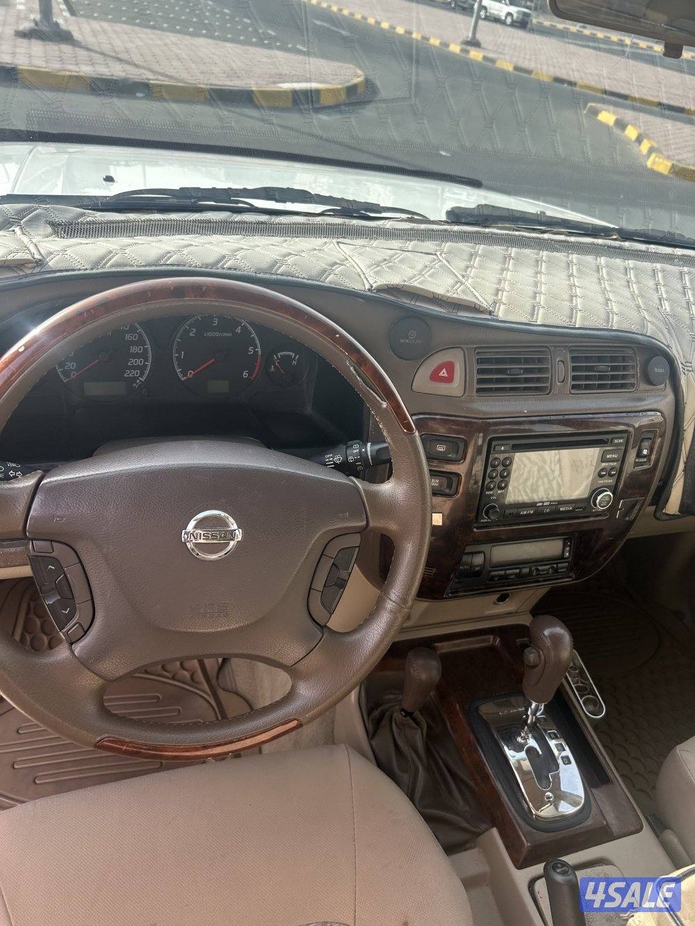 نيسان سوبر سفاري ٢٠٠٢2