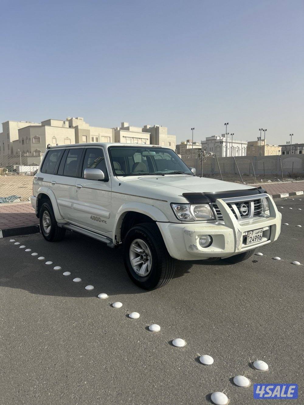 نيسان سوبر سفاري ٢٠٠٢4