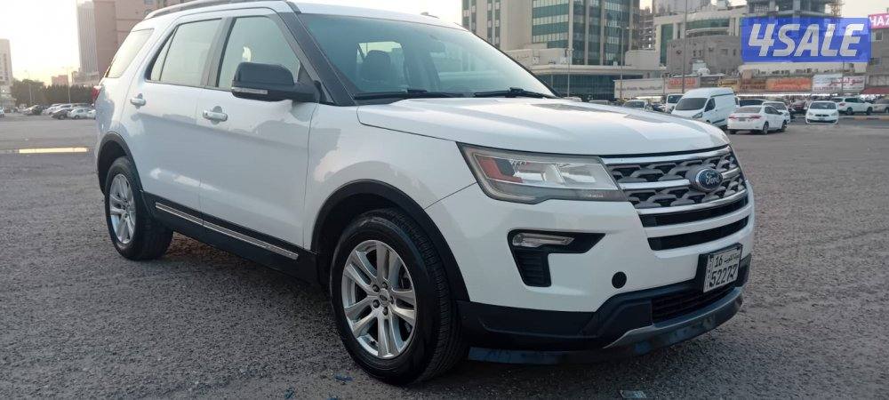 فورد اكسبلورر XLT موديل 2018 عداد قليل 127 بحالة الوكالة4