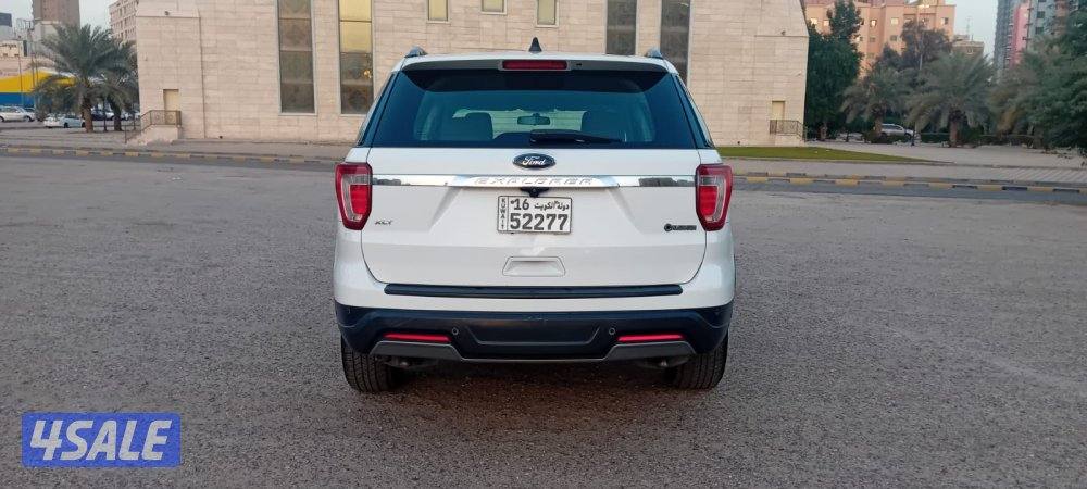 فورد اكسبلورر XLT موديل 2018 عداد قليل 127 بحالة الوكالة9