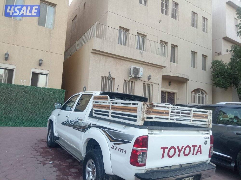 سيارة تويوتا هايلوكس ٢٠١٣ بحاله ممتازه شرط الفحص1