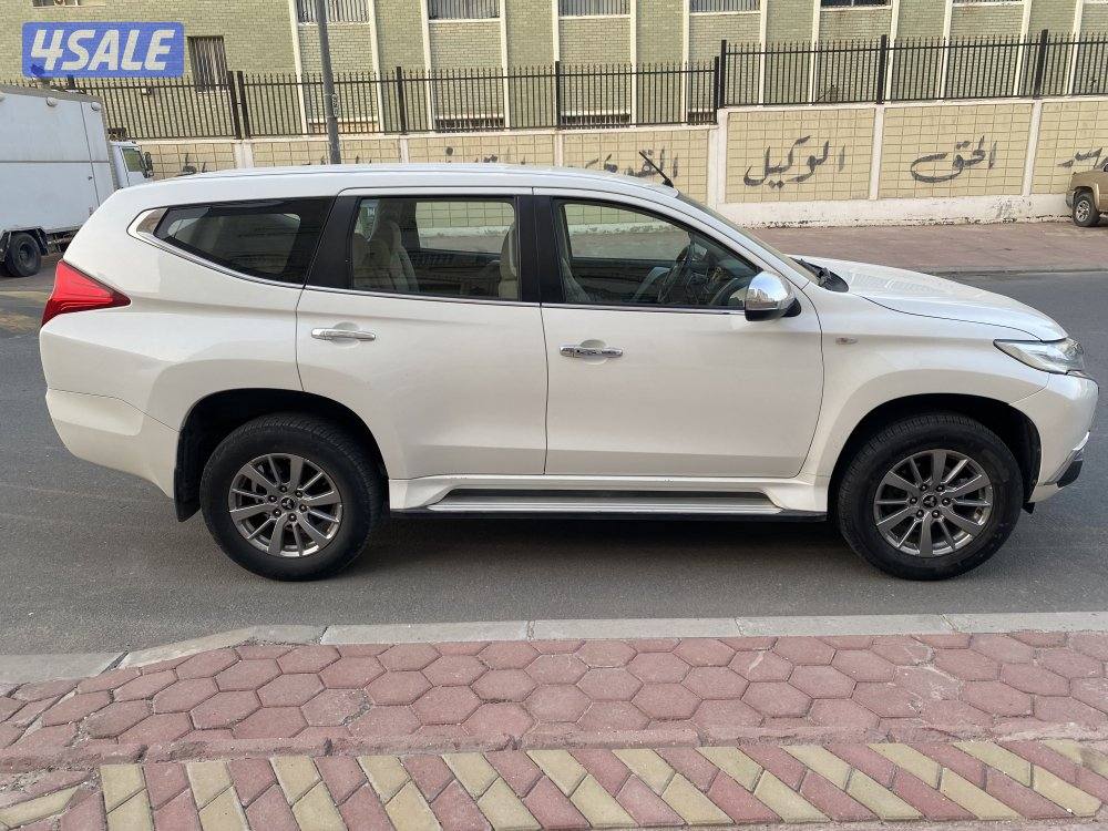 جيب ميتسوبيشي مونترو سبورت2