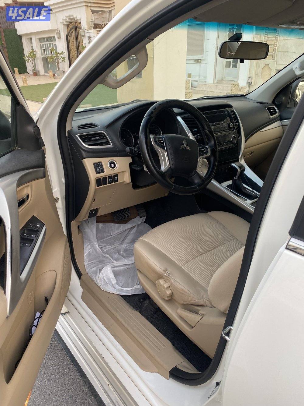 جيب ميتسوبيشي مونترو سبورت6