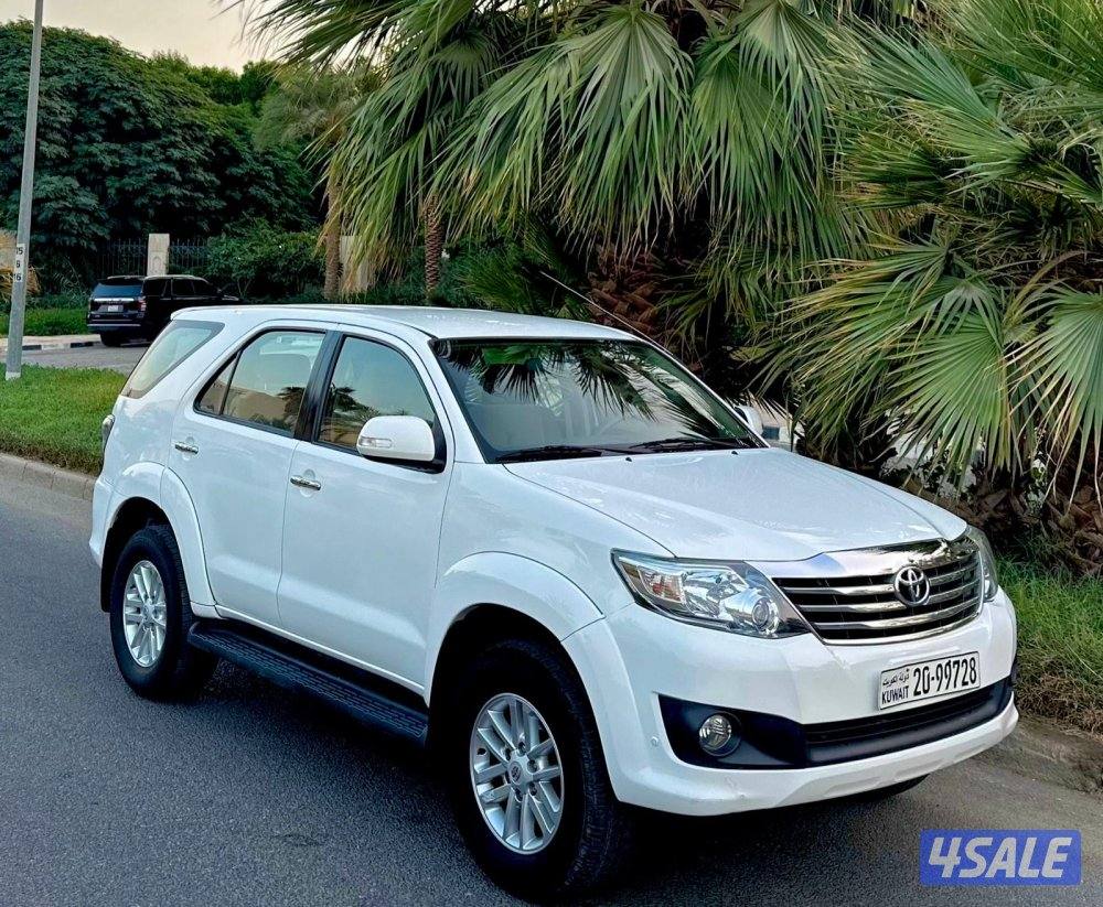 للبيع فورتنر موديل 2013 ماشي 94 صبغ الوكاله سيرفس منتظم3