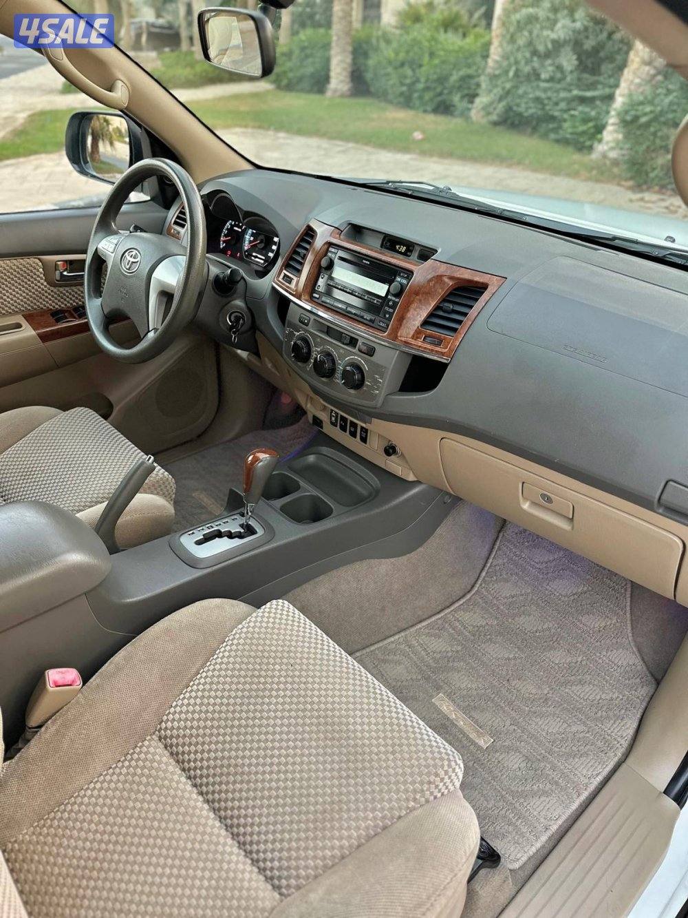 للبيع فورتنر موديل 2013 ماشي 94 صبغ الوكاله سيرفس منتظم7