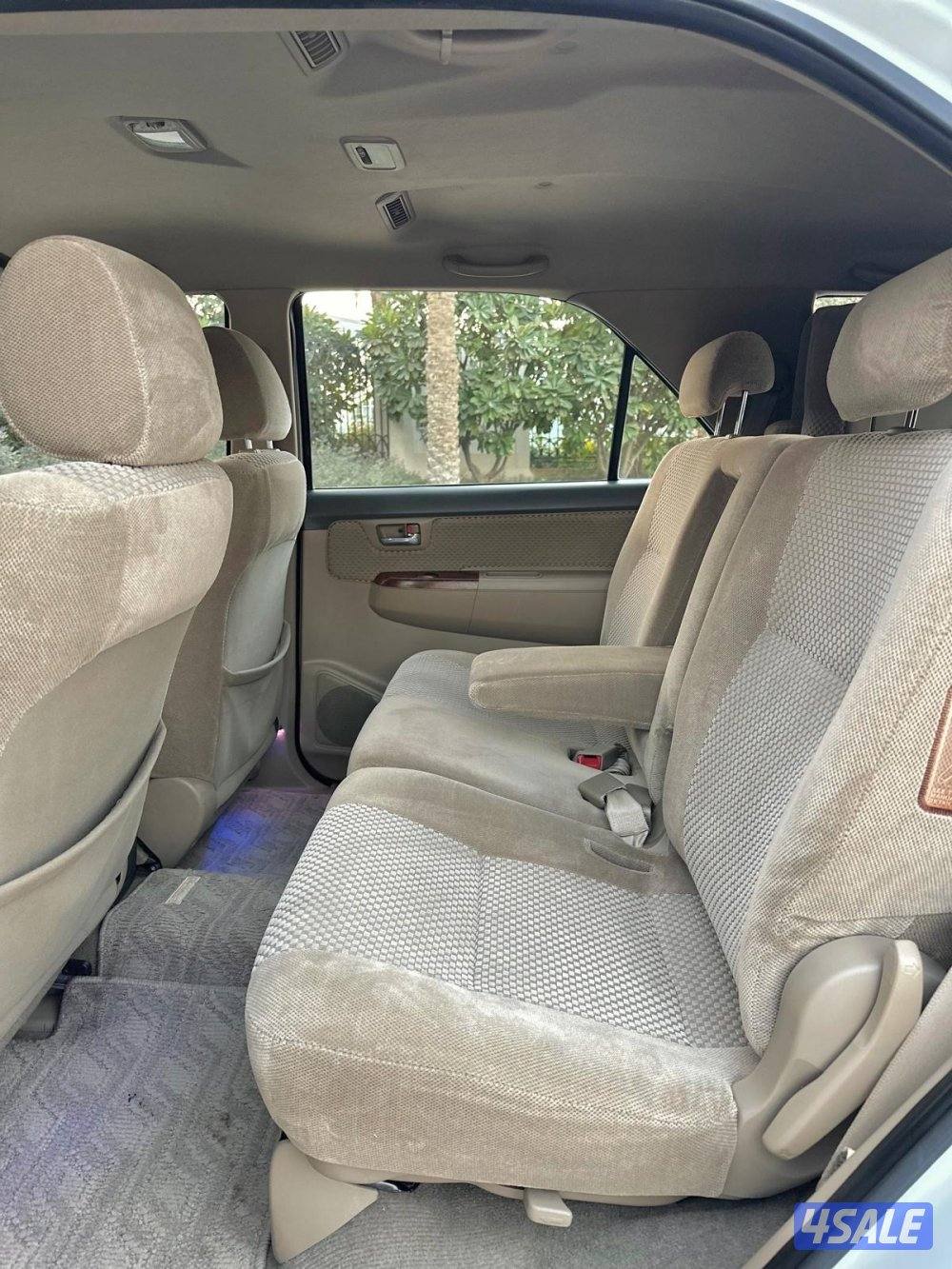 للبيع فورتنر موديل 2013 ماشي 94 صبغ الوكاله سيرفس منتظم9