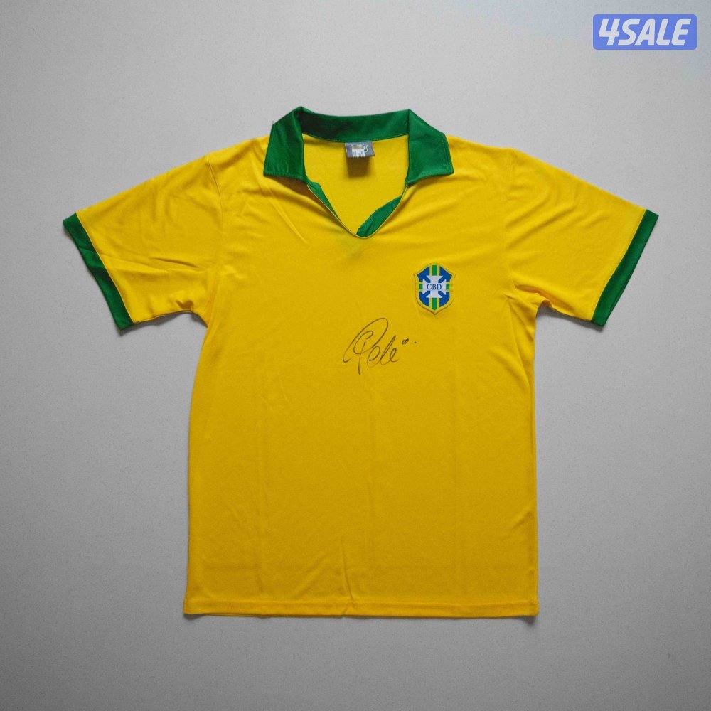 Football Signed Memorabilia قمصان و احذية كرة قدم موقعة5