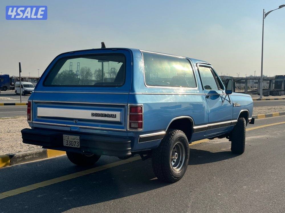 Dodge ramcharger2