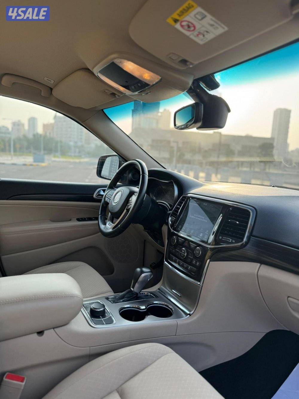 جراند شيروكي لأريدو 
موديل 2021 
عداد 134 الف 
سيرفس منتظم10