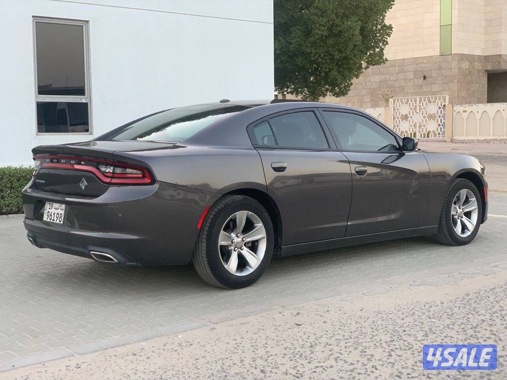 للبيع دودج تشارجر ٢٠٢١4