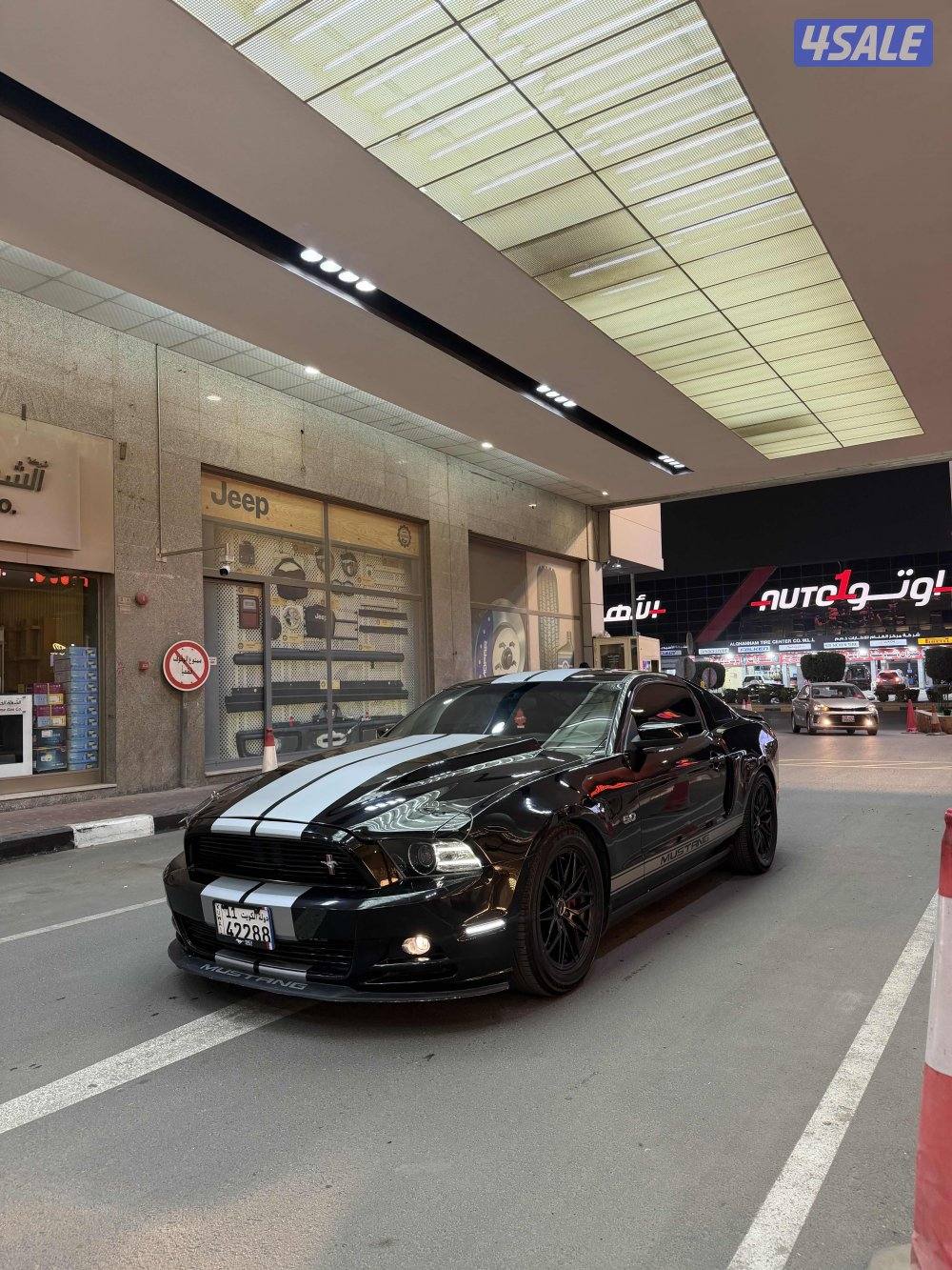 للبيع موستنق 5.0 قير عادي شرط الفحص 20141