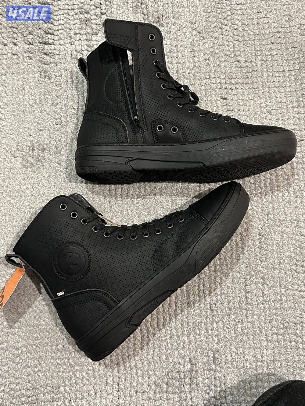 بوت سيكل مقاس ٤٣ سحاب جانبي جديد بالكرتون0