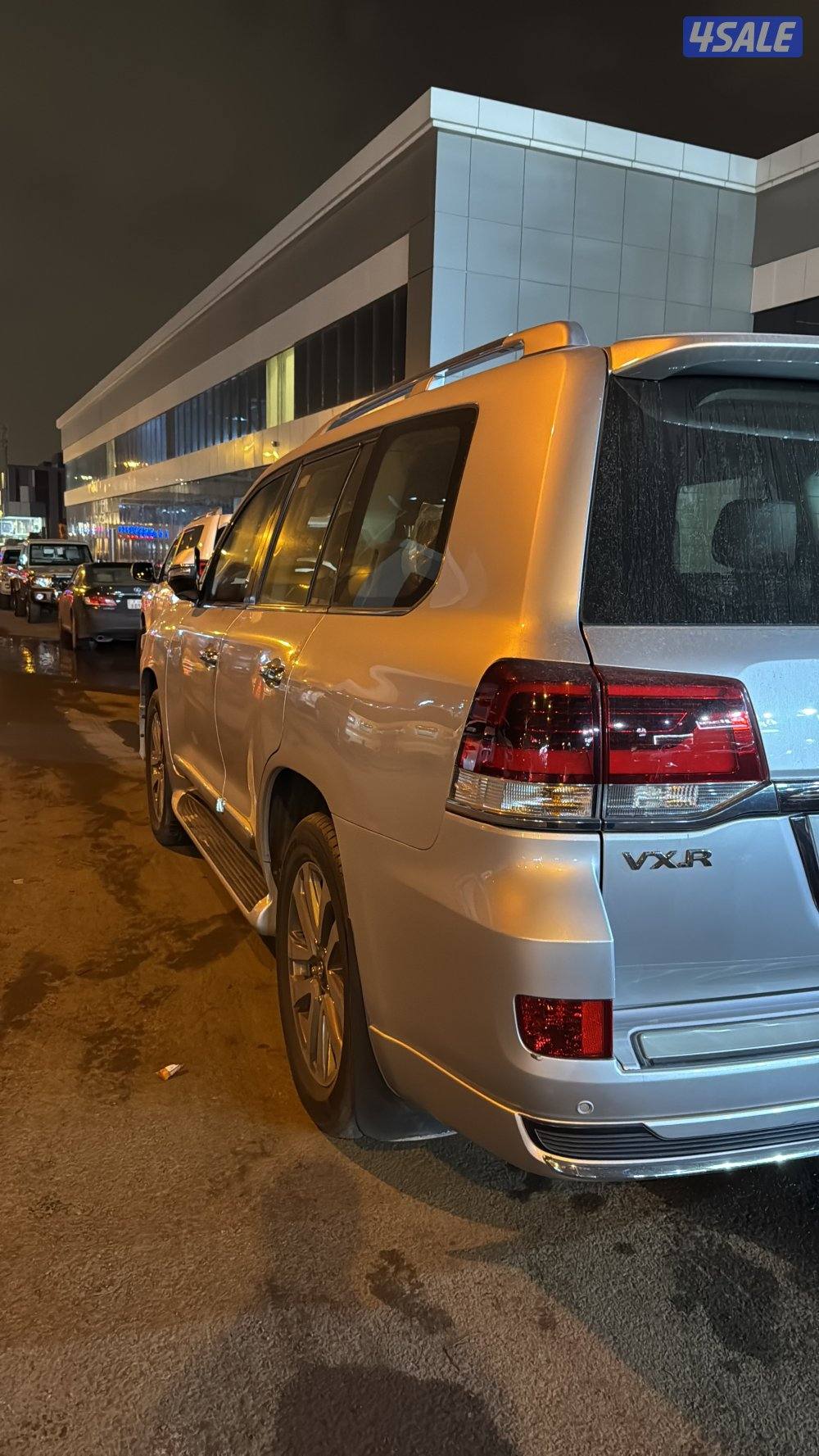 لاند كروزر vxr0