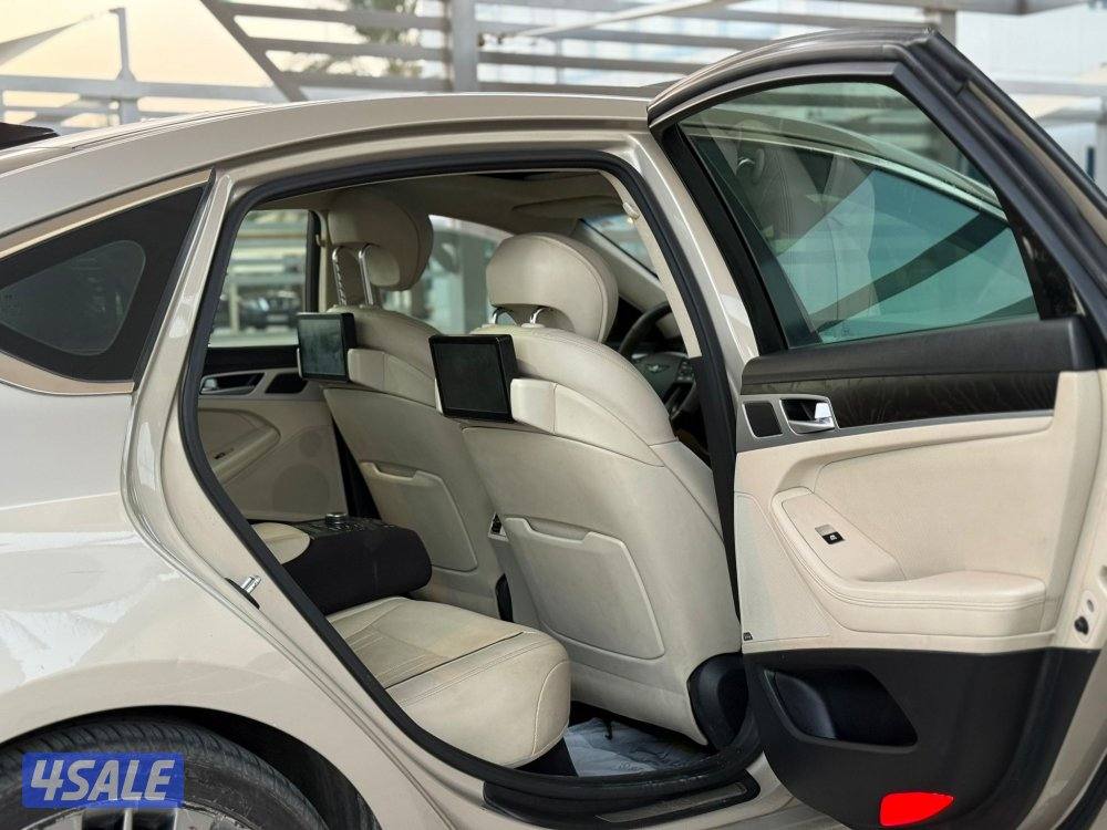 هيونداي جينيسيس موديل 20157