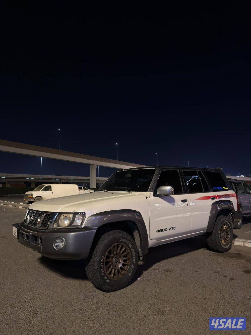 فتك ابيض محول سوبر سفاري اصلي ورنقات برايد اصلية وعليه شوته afe0