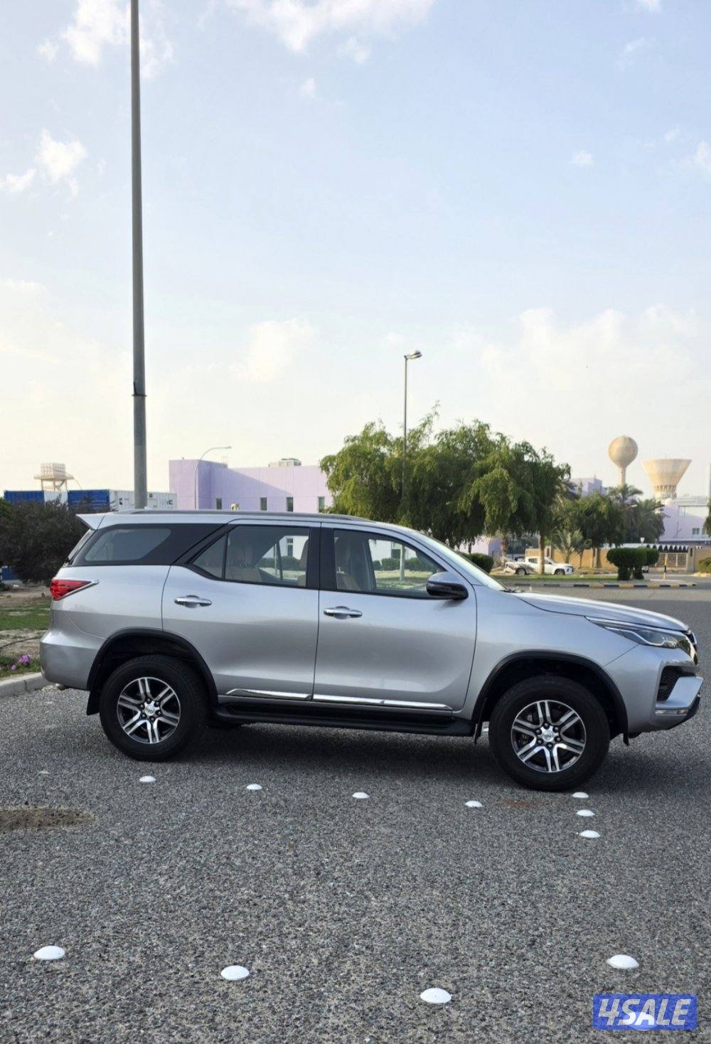 للبيع فورتنر 2023صبغ وكاله 6 سلندر ماشي 643