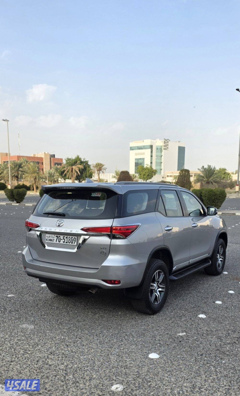 للبيع فورتنر 2023صبغ وكاله 6 سلندر ماشي 644