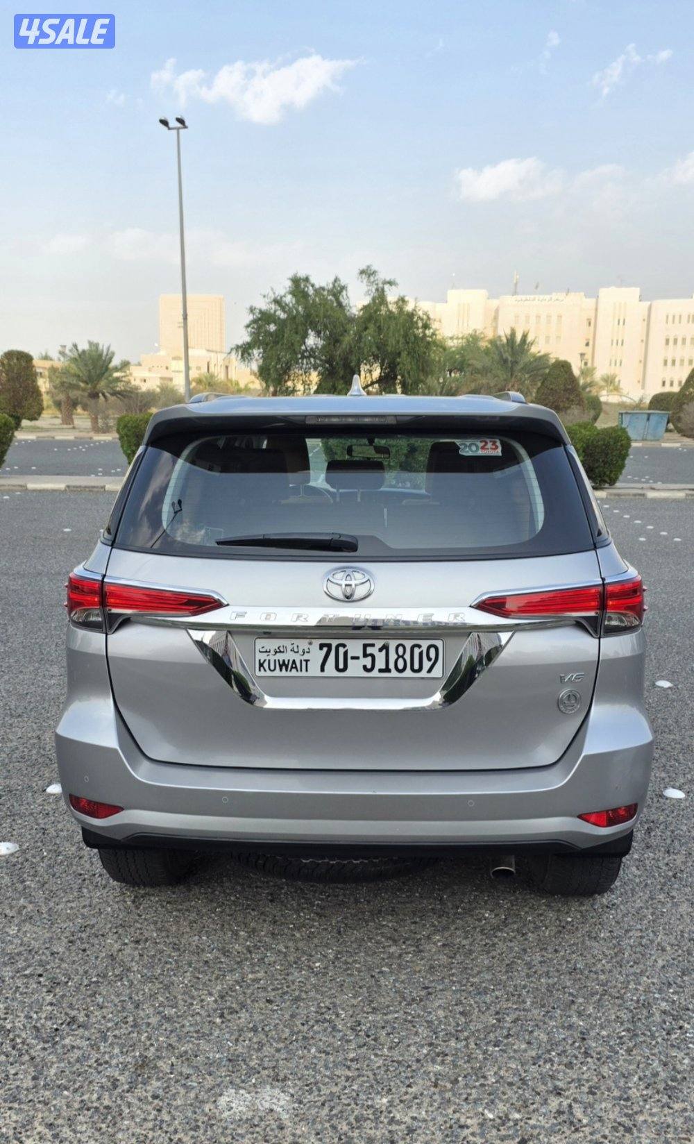 للبيع فورتنر 2023صبغ وكاله 6 سلندر ماشي 645