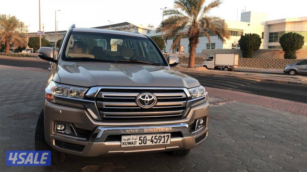 لاند كروزر 20180