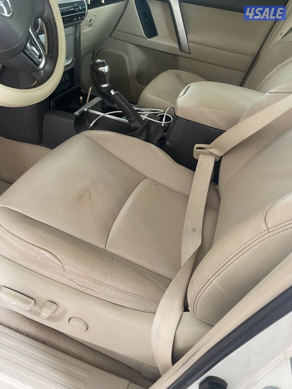 برادو ابيض موديل 2018 ماشي (112000) كم٢ شرط الفحص2